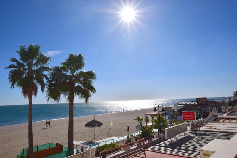 Carihuela 1ª Linea De Playa Lägenhet Torremolinos Exteriör bild
